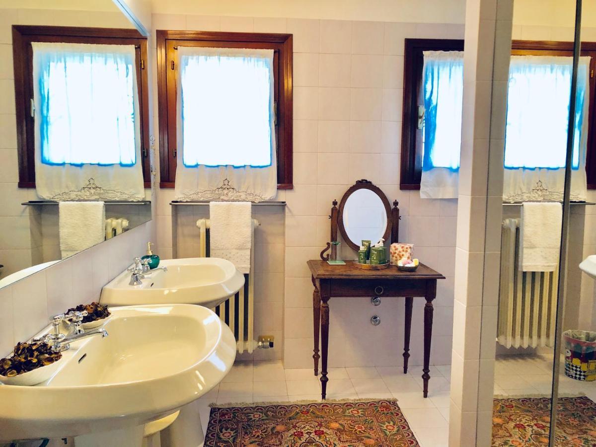 Opera Deluxe Bed and Breakfast Ραβένα Εξωτερικό φωτογραφία