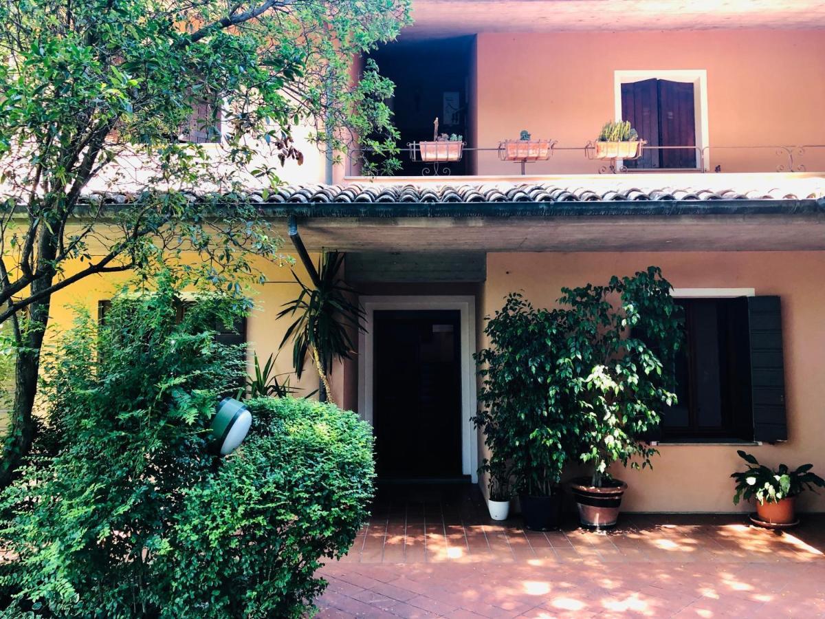 Opera Deluxe Bed and Breakfast Ραβένα Εξωτερικό φωτογραφία