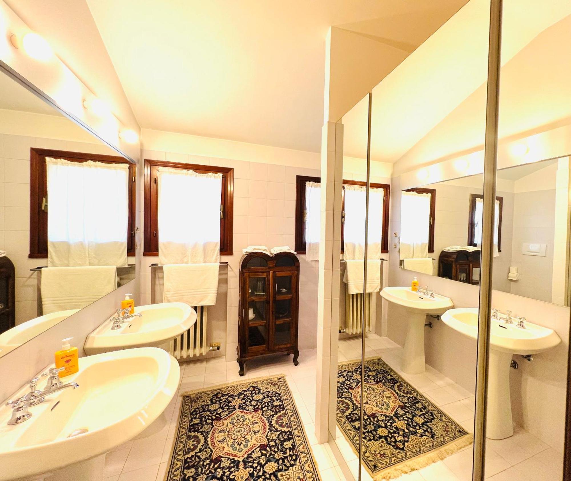 Opera Deluxe Bed and Breakfast Ραβένα Εξωτερικό φωτογραφία